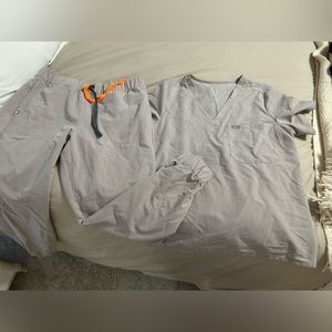 FIGS set. Large. Cement. Catarina one pocket top. Zamora jogger pant